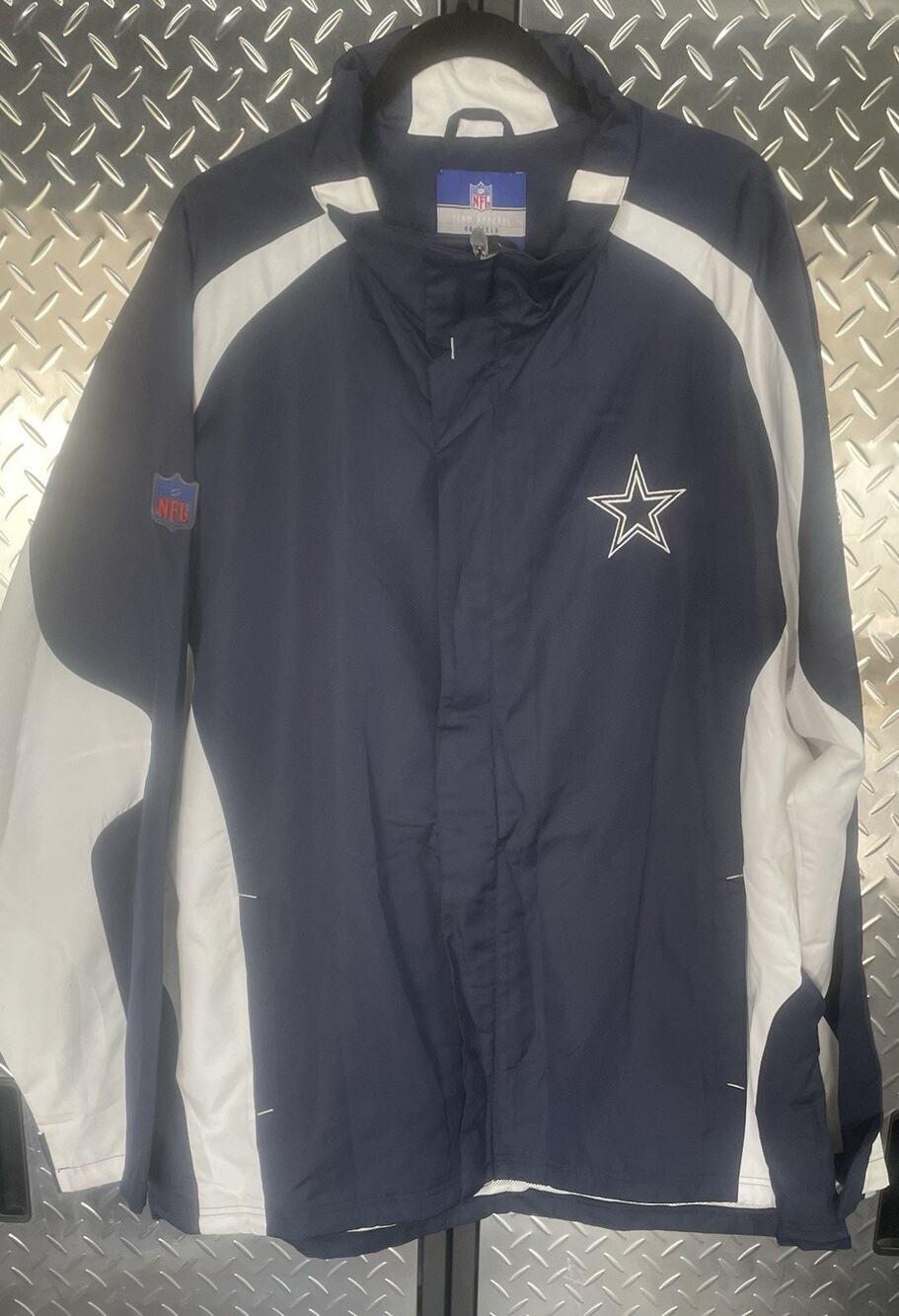 Dallas Cowboys Reebok NFL On Field Jacket Men's 2XL Navy White